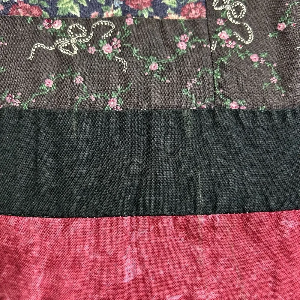 Log Cabin Pattern Quilt Twin 46 x 68 Diagonal Cottagecore Bloomcore Farmhouse